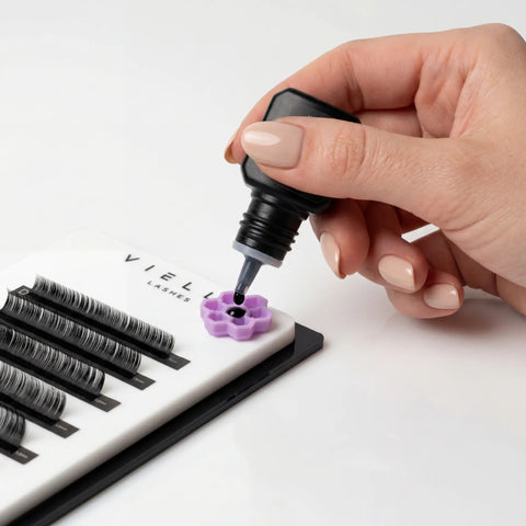 Wimpernpalette mit Deckel